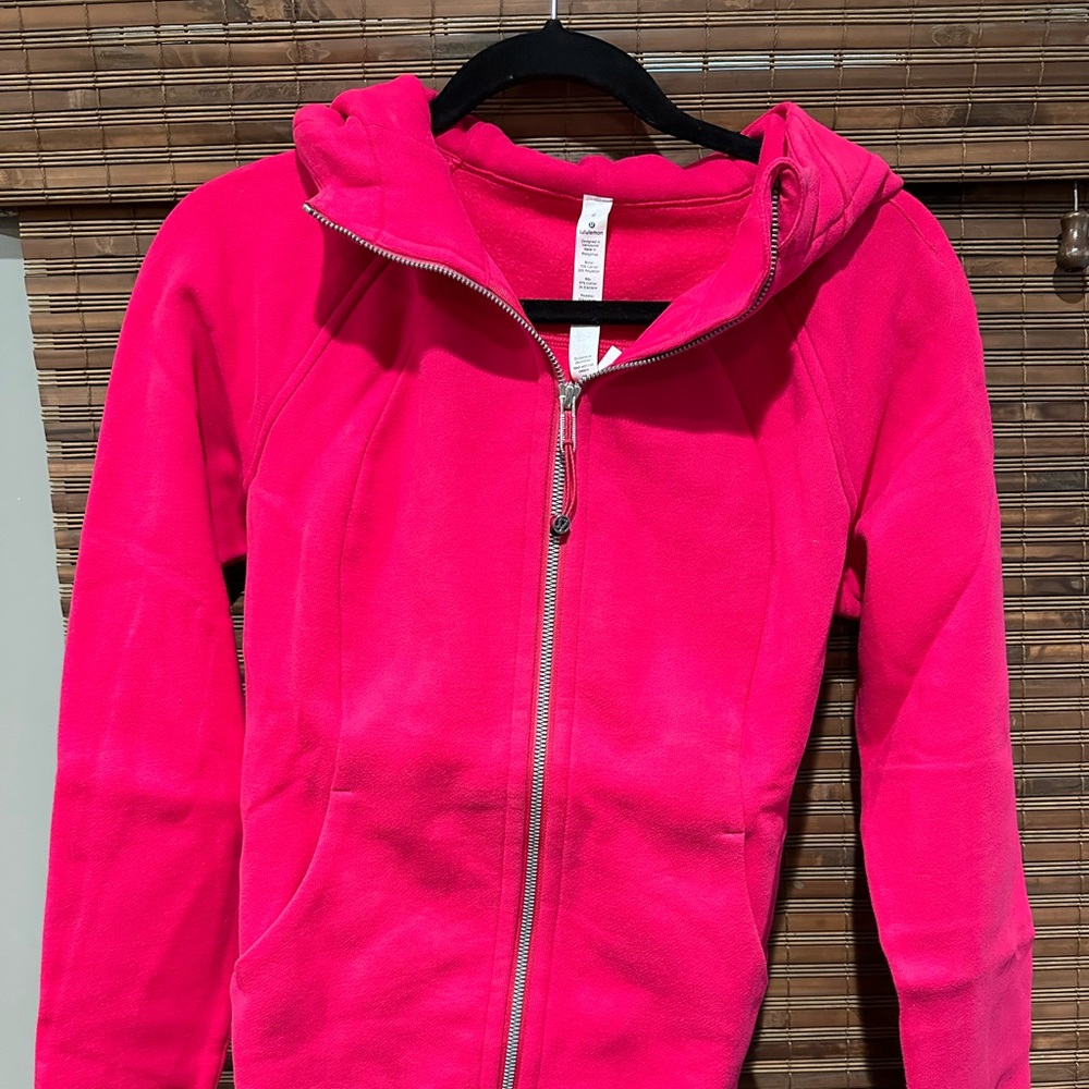Lululemon Scuba full-zip hoodie, hot pink, size 6, never worn *NEW*